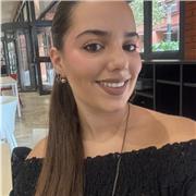 ¡Hola!Soy Daniela, doy clases de inglés B1-C1. Individual: online 13€/h, presencial 16€/h. Pareja: online 21€/h, presencial 28€/h